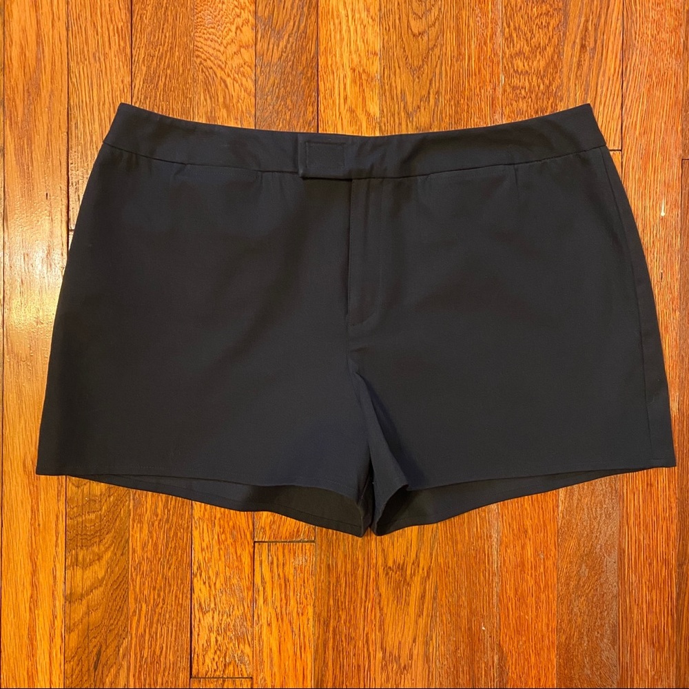 NINE WEST black dress shorts